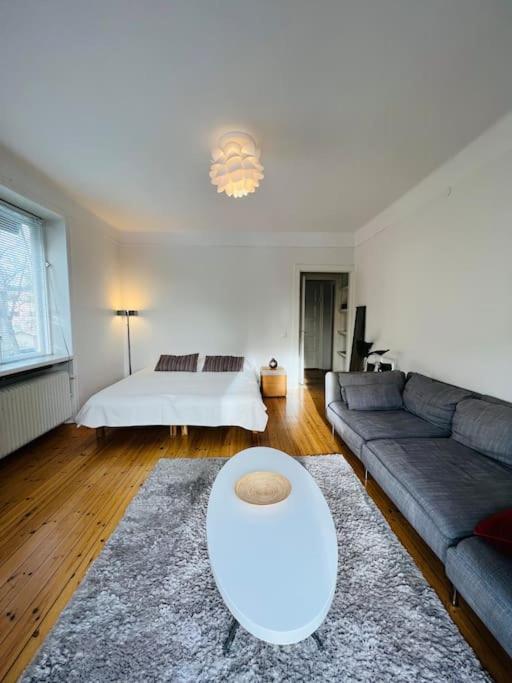 Entire Apartment Stockholm Bagian luar foto
