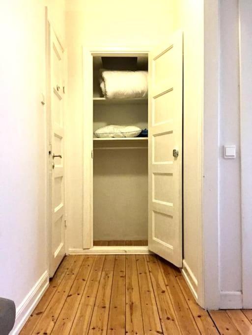 Entire Apartment Stockholm Bagian luar foto